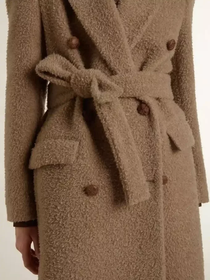 Abrigo cruzado de mujer en mezcla de lana beige Abrigo cruzado de mujer en mezcla de lana beige