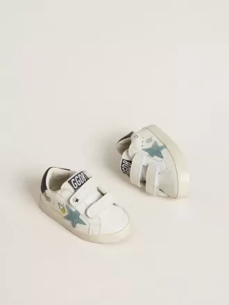 Baby School en napa blanca con estrella de ante azul claro y motivo de tenis