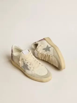 Ball Star con estrella plateada brillante y lengüeta rosa brillante en el talón