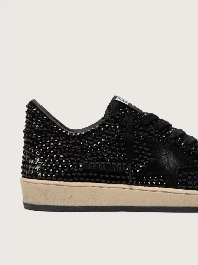 Ball Star en ante con cristales Swarovski negros y estrella de ante negro Ball Star en ante con cristales Swarovski negros y estrella de ante negro
