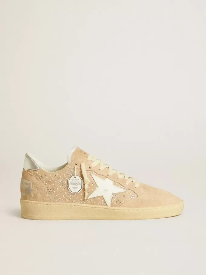 Ball Star en ante y cristales Swarovski con estrella de piel y lengüeta metálica en el talón Ball Star en ante y cristales Swarovski con estrella de piel y lengüeta metálica en el talón