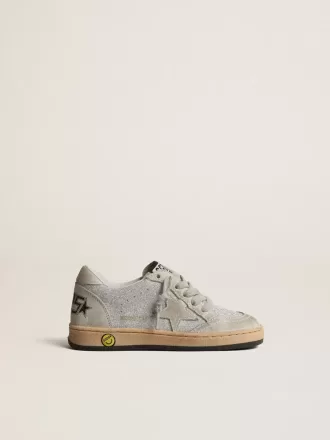 Ball Star Junior en brillo con inserciones de ante gris hielo
