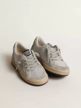 Ball Star Junior en brillo con inserciones de ante gris hielo