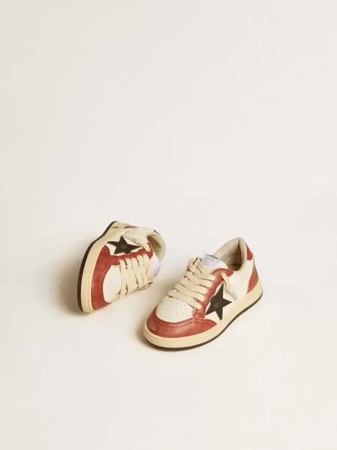 Ball Star Junior en napa con estrella negra e inserciones de cuero rojo Ball Star Junior en napa con estrella negra e inserciones de cuero rojo