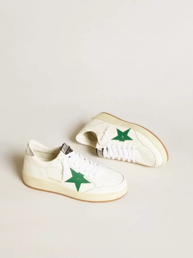 Ball Star para hombre con estrella de cuero verde y lengüeta metálica en el talón Ball Star para hombre con estrella de cuero verde y lengüeta metálica en el talón