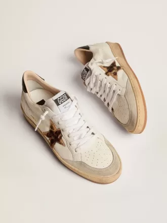 Ball Star para mujer con estrella de piel de potro con estampado de leopardo y lengüeta negra en el talón Ball Star para mujer con estrella de piel de potro con estampado de leopardo y lengüeta negra en el talón