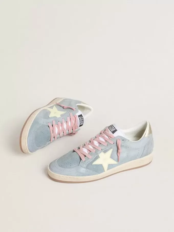 Ball Star para mujer en ante azul claro con estrella de cuero color crema Ball Star para mujer en ante azul claro con estrella de cuero color crema
