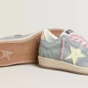 Ball Star para mujer en ante azul claro con estrella de cuero color crema Ball Star para mujer en ante azul claro con estrella de cuero color crema