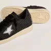 Ball Star para mujer en malla con cristales Swarovski y estrella y lengüeta del talón en piel laminada negra. Ball Star para mujer en malla con cristales Swarovski y estrella y lengüeta del talón en piel laminada negra.