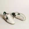Ball Star para mujer en piel napa blanca con estrella y lengüeta en el talón en piel verde Ball Star para mujer en piel napa blanca con estrella y lengüeta en el talón en piel verde