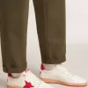 Ball Star Wishes para hombre en piel blanca con estrella roja y lengüeta en el talón. Ball Star Wishes para hombre en piel blanca con estrella roja y lengüeta en el talón.