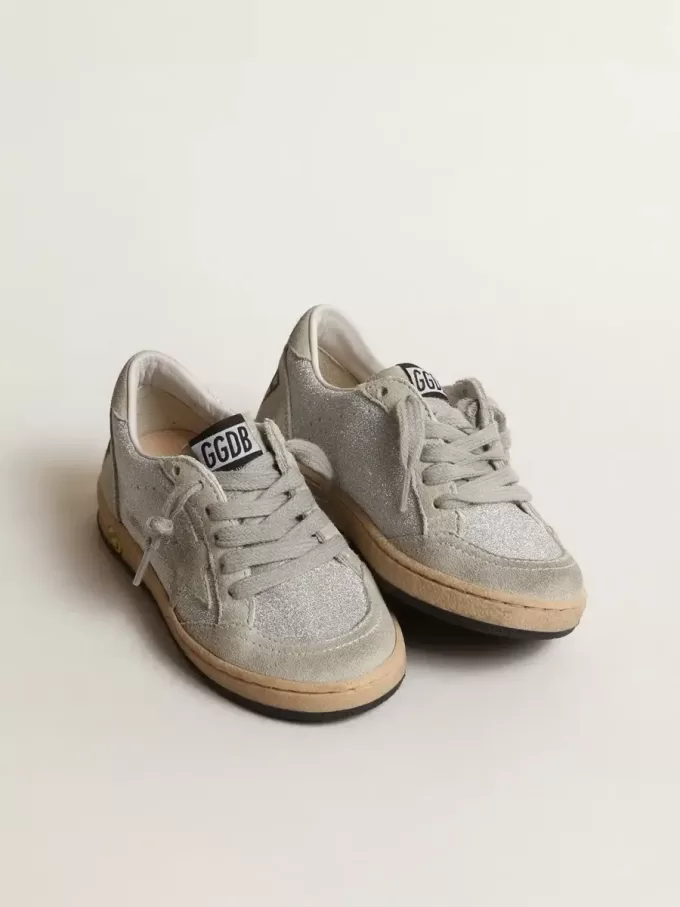 Ball Star Young en glitter con inserciones de ante gris hielo Ball Star Young en glitter con inserciones de ante gris hielo