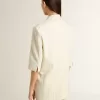 Blazer de mujer en mezcla de lana a rayas blancas y grises con mangas cortas. Blazer de mujer en mezcla de lana a rayas blancas y grises con mangas cortas.