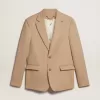 Blazer de un solo pecho en color arena con botones de cuerno Blazer de un solo pecho en color arena con botones de cuerno