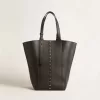 Bolso 24/7 North South en piel negra con asas ajustables Bolso 24/7 North South en piel negra con asas ajustables