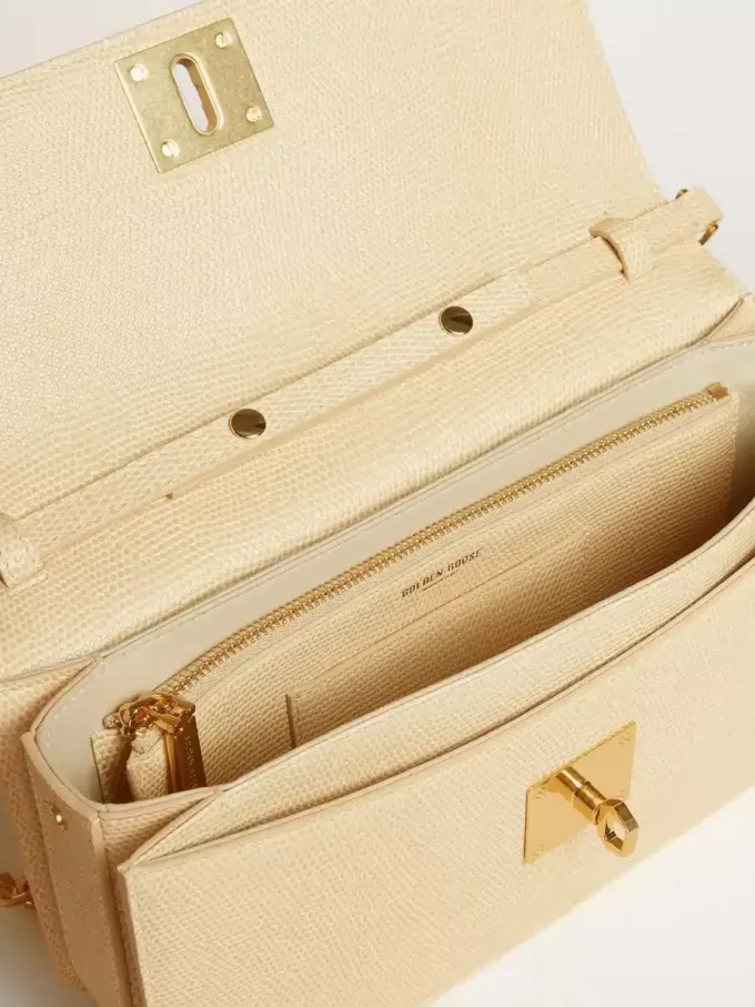 Bolso Gioia en piel de oveja color vainilla con detalles dorados Bolso Gioia en piel de oveja color vainilla con detalles dorados