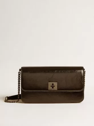 Bolso Gioia en piel negra brillante con detalles metálicos