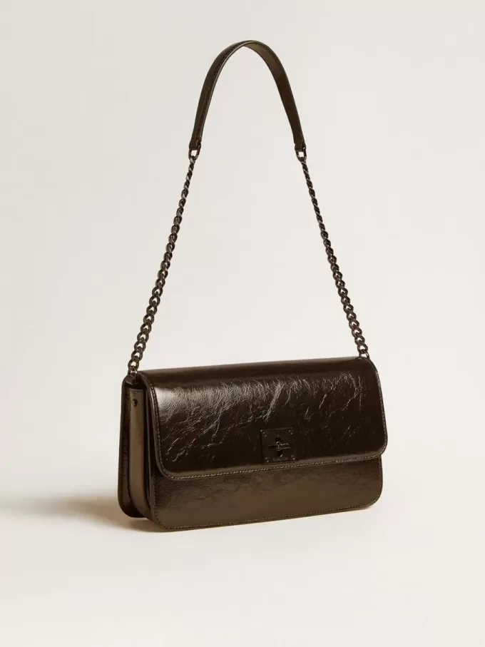 Bolso Gioia en piel negra brillante con detalles metálicos Bolso Gioia en piel negra brillante con detalles metálicos