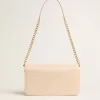 Bolso Gioia en piel rosa pálido con detalles dorados Bolso Gioia en piel rosa pálido con detalles dorados