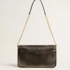Bolso Gioia en piel vintage negra con detalles dorados Bolso Gioia en piel vintage negra con detalles dorados