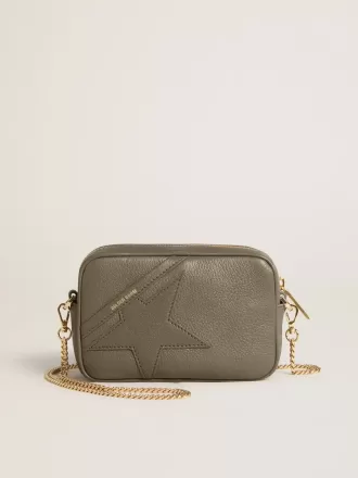 Bolso Mini Star en piel verde salvia con estrella tono sobre tono