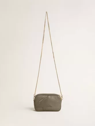 Bolso Mini Star en piel verde salvia con estrella tono sobre tono