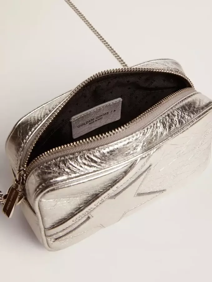 Bolso Mini Star para mujer en piel laminada plateada con estrella tono sobre tono