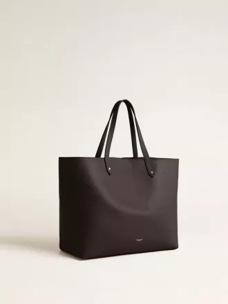 Bolso Pasadena negro fabricado en piel lisa con logotipo dorado