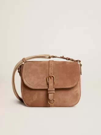 Bolso Sally mediano en ante color ceniza con hebilla y correa para el hombro en contraste