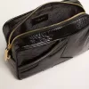 Bolso Star en piel negra brillante con estrella tono sobre tono Bolso Star en piel negra brillante con estrella tono sobre tono