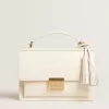 Bolso Venezia en piel acolchada color mantequilla con detalles dorados Bolso Venezia en piel acolchada color mantequilla con detalles dorados
