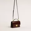 Bolso Venezia en piel laminada marrón oscuro con detalles dorados Bolso Venezia en piel laminada marrón oscuro con detalles dorados