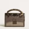 Bolso Venezia en piel metalizada gris antracita con detalles en negro Bolso Venezia en piel metalizada gris antracita con detalles en negro
