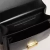 Bolso Venezia en piel negra con pañuelo y doble charm