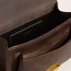Bolso Venezia en piel vintage marrón oscuro repujada con detalles dorados Bolso Venezia en piel vintage marrón oscuro repujada con detalles dorados