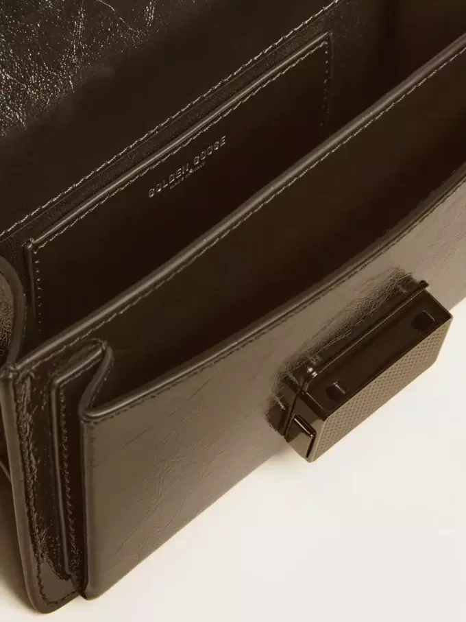 Bolso Venezia pequeño en piel metalizada negra con detalles negros Bolso Venezia pequeño en piel metalizada negra con detalles negros