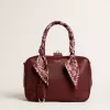 Bolso Vita en piel burdeos con detalles dorados Bolso Vita en piel burdeos con detalles dorados