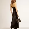 Bolso Vita en piel envejecida negra con detalles dorados Bolso Vita en piel envejecida negra con detalles dorados