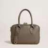 Bolso Vita en piel verde salvia con detalles dorados Bolso Vita en piel verde salvia con detalles dorados