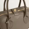 Bolso Vita en piel verde salvia con detalles dorados Bolso Vita en piel verde salvia con detalles dorados