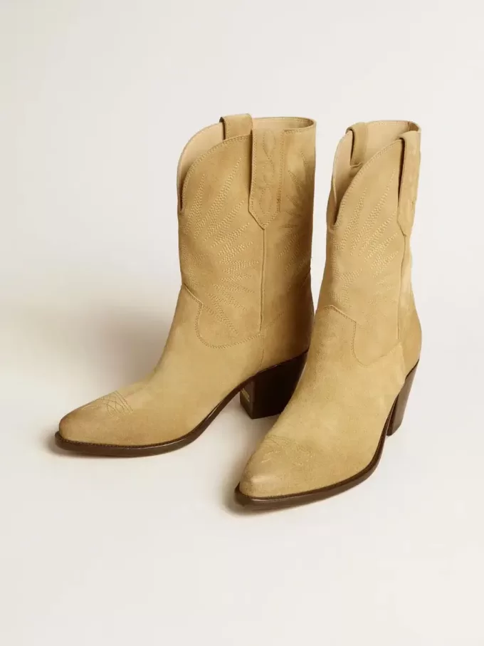 Botas bajas Wish Star en ante encerado color arena con bordado de estrellas