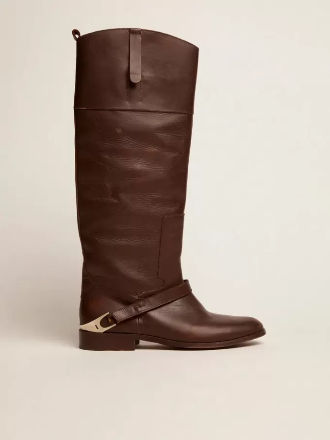 Botas Charlie para mujer en piel marrón oscuro y abrazadera en el talón Botas Charlie para mujer en piel marrón oscuro y abrazadera en el talón