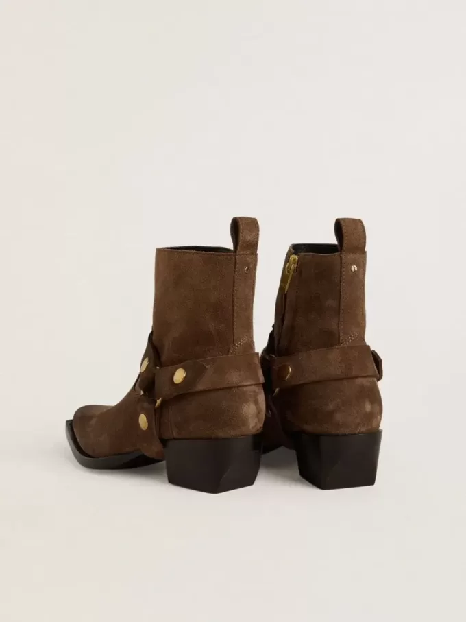 Botas Debbie bajas en ante gris paloma con hebilla extraíble Botas Debbie bajas en ante gris paloma con hebilla extraíble