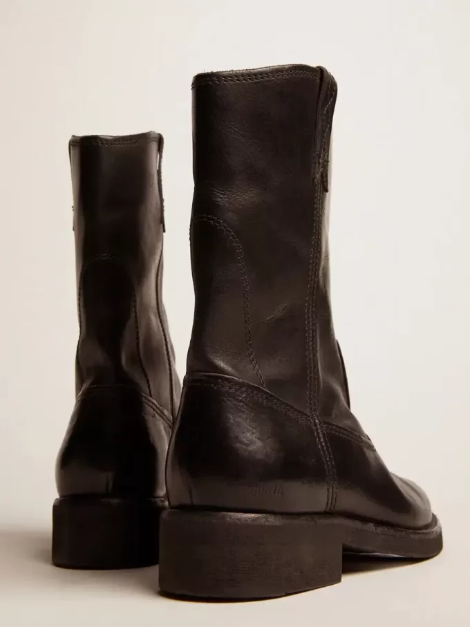 Botas moteras de piel negra Botas moteras de piel negra