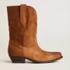 Botas Wish Star bajas en ante color coñac con estrella incrustada Botas Wish Star bajas en ante color coñac con estrella incrustada