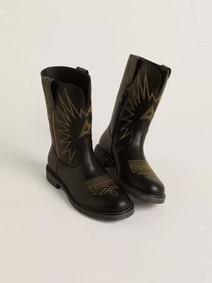 Botas Wish Young de piel negra con bordado de estrella amarilla Botas Wish Young de piel negra con bordado de estrella amarilla