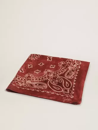 Bufanda burdeos con estampado de cachemira