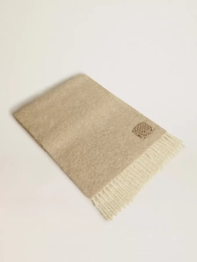 Bufanda CNY de lana de alpaca beige con flecos Bufanda CNY de lana de alpaca beige con flecos