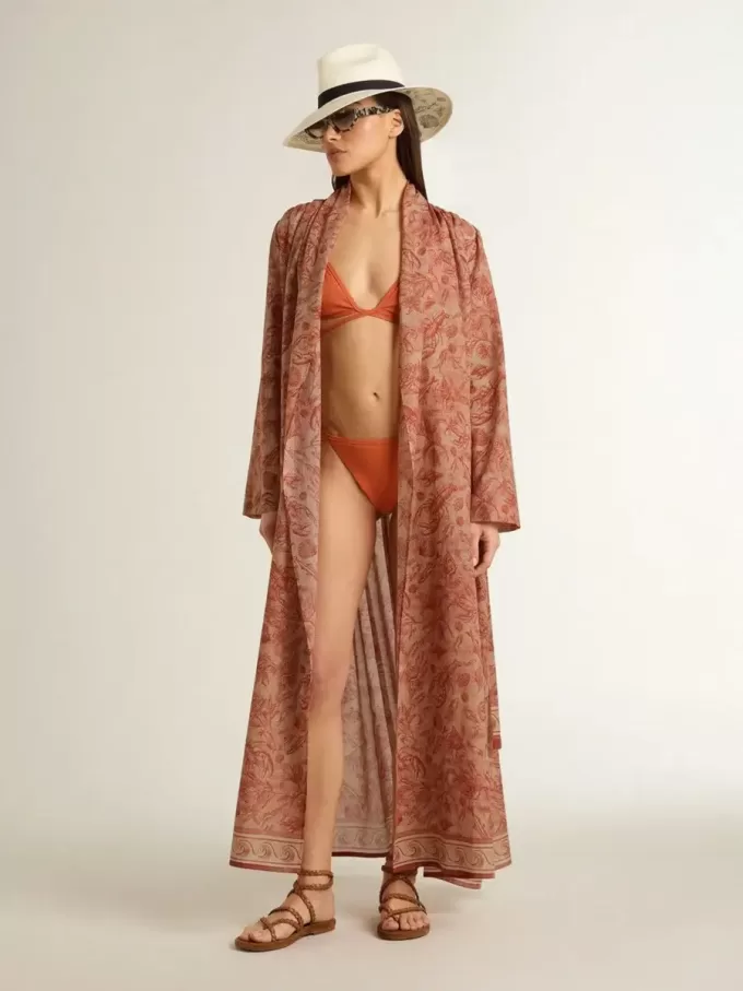 Caftán de mujer en voile de algodón con estampado marino rojo ladrillo por toda la prenda Caftán de mujer en voile de algodón con estampado marino rojo ladrillo por toda la prenda