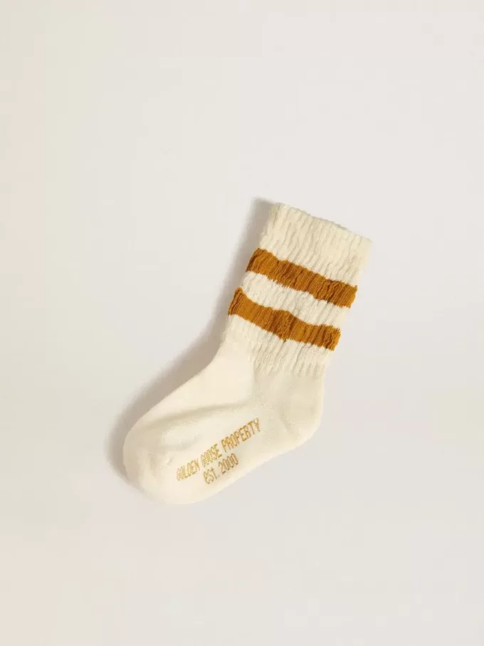 Calcetines blancos para niños con rayas color tabaco Calcetines blancos para niños con rayas color tabaco